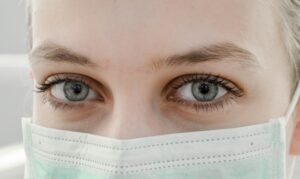 ani kolleshi 640938 unsplash Cosmetic dentist near me, orthodontist regina